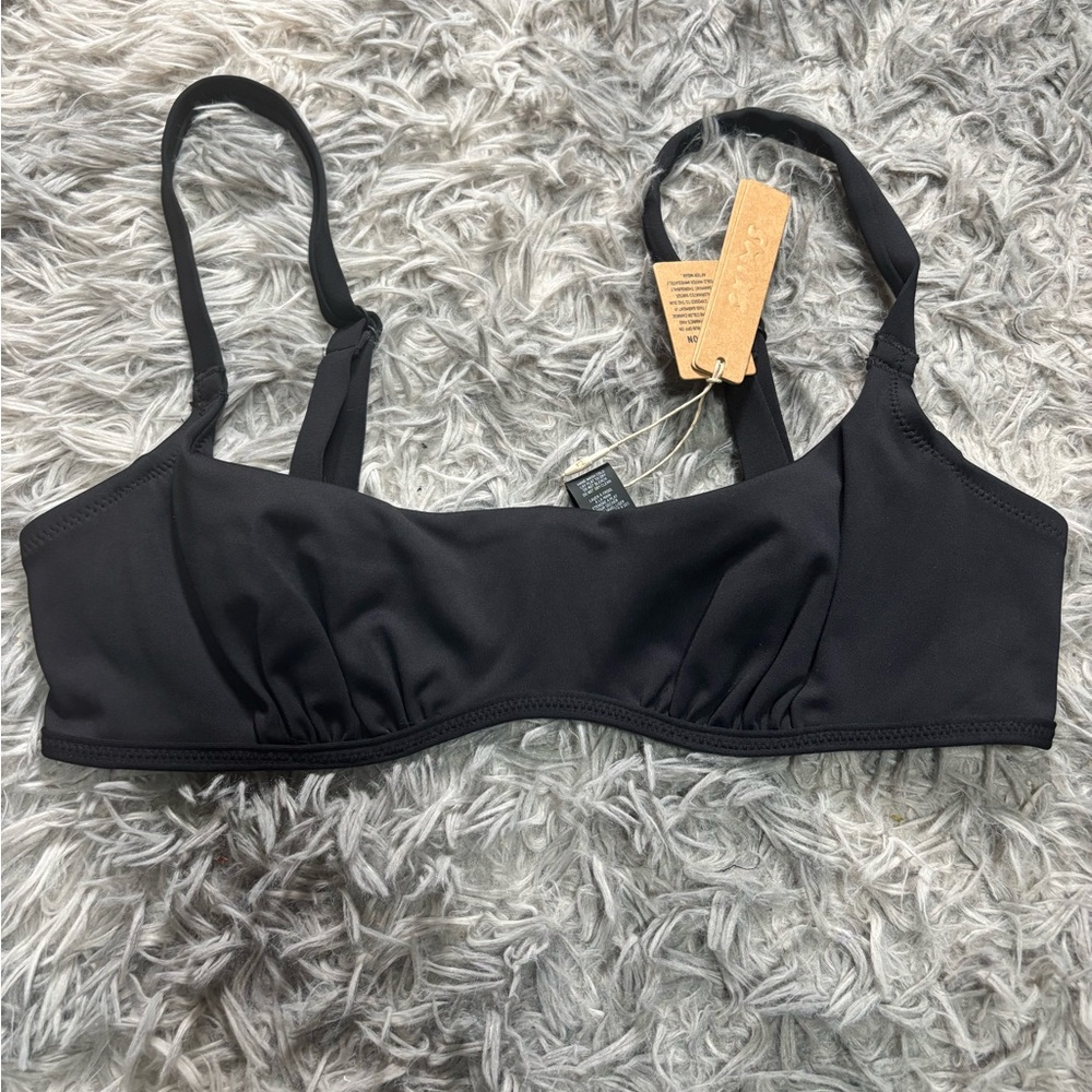 SKIMS
SCULPTING SWIM
RUCHED LINED BIKINI TOP nwt
